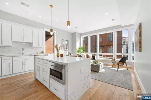 126 De Kalb Ave, Jersey City, NJ 07306