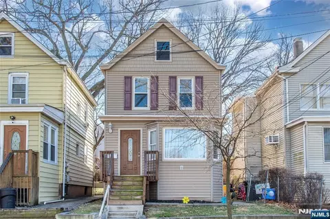 3 Sisco Pl, Clifton, NJ 07011