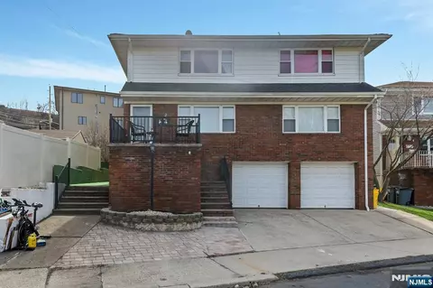 2 Carlen Ct, Fairview, NJ 07022