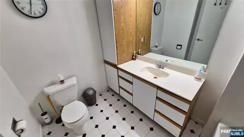 Bath - 55 Clinton Pl #304, Hackensack, NJ 07601 photo 1 of 1