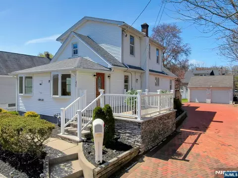 40 3rd Ave, Westwood, NJ 07675