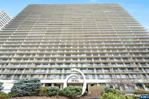 1530 Palisade Ave #27D, Fort Lee, NJ 07024
