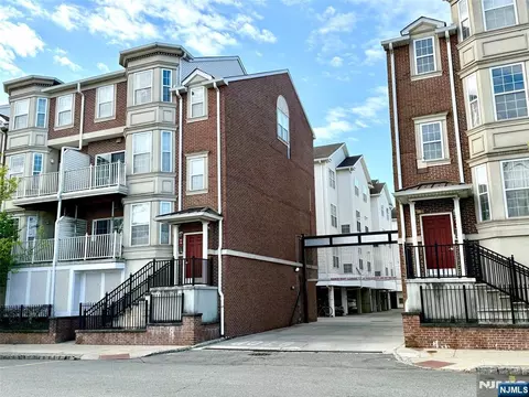 200 Dey St #285, Harrison, NJ 07029