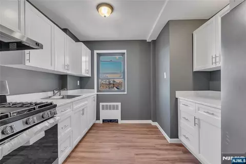 208 Anderson St #S4C, Hackensack, NJ 07601