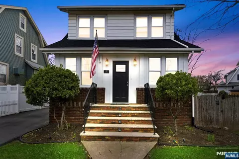 48 Rochelle Ave, Rochelle Park, NJ 07662