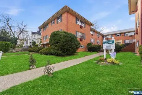 50-56 High St #2, Passaic, NJ 07055