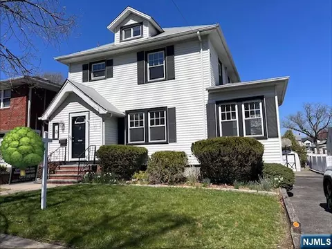 891 Ray Ave, Ridgefield, NJ 07657
