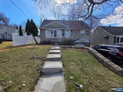 6 Holmes St, West Orange, NJ 07052