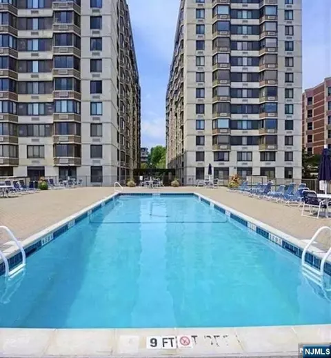 326 Prospect Ave #1A, Hackensack, NJ 07601