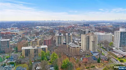 326 Prospect Ave #1A, Hackensack, NJ 07601