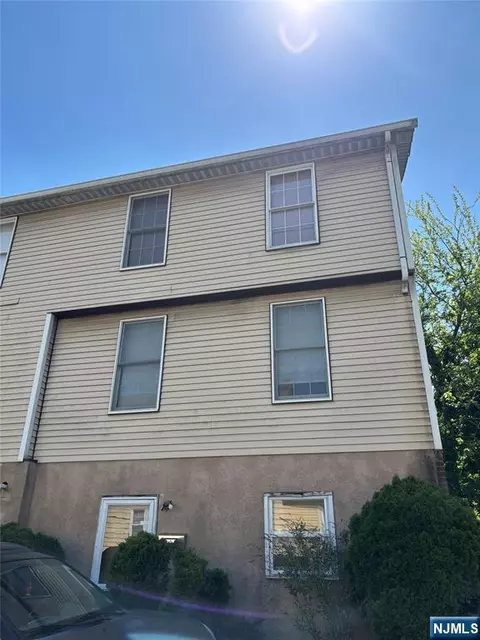 25 Wetmore Ave #2, Maplewood, NJ 07040