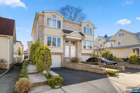 224 Warren Ave #A, Fort Lee, NJ 07024