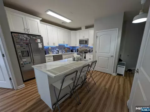 5808 Washington St #310, West New York, NJ 07093