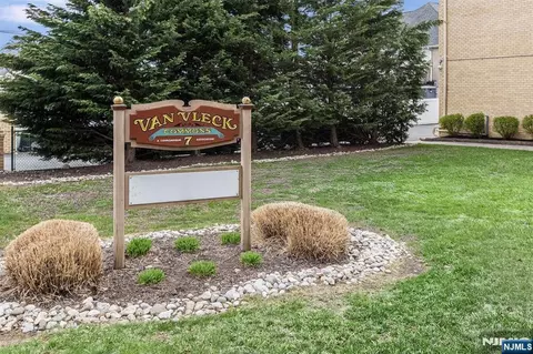 7 Van Vleck St #C0009, Montclair, NJ 07042