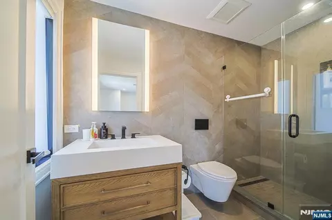 Bath - 144 Village Cir, Paramus, NJ 07652 photo 8 of 9