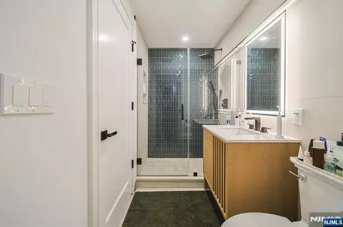 Bath - 144 Village Cir, Paramus, NJ 07652 photo 3 of 9