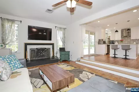 Other - 7 Tufts Ct, Paramus, NJ 07652 photo 4 of 8