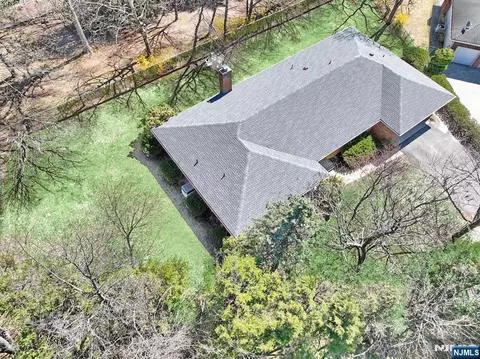 View/Area - 7 Tufts Ct, Paramus, NJ 07652 photo 1 of 3