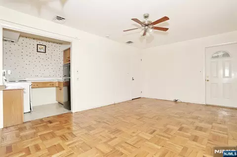 Living - 7 Tufts Ct, Paramus, NJ 07652 photo 2 of 5