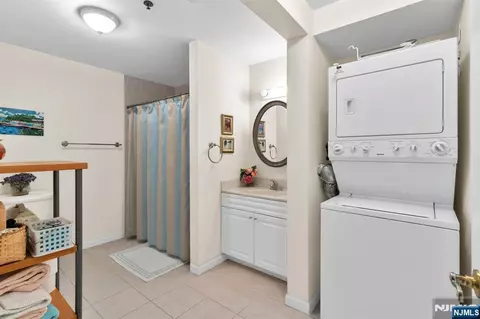 Other - 241 Union St #302, Hackensack, NJ 07601 photo 4 of 5