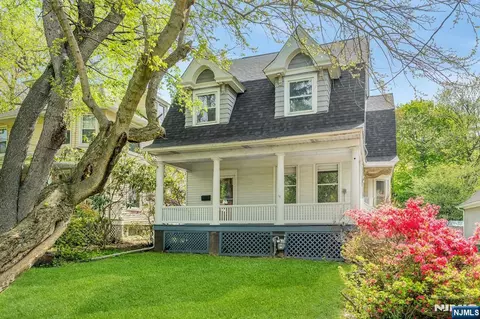 76 Magnolia Ave, Tenafly, NJ 07670