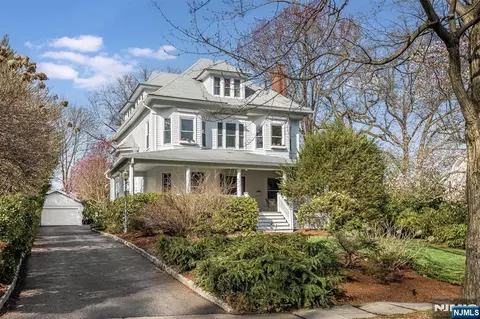 109 Clarewill Ave, Montclair, NJ 07043