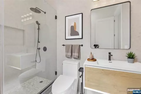 Bath - 228 Spring Valley Rd, Paramus, NJ 07652 photo 1 of 8