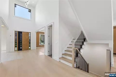 Entry Way - 228 Spring Valley Rd, Paramus, NJ 07652 photo 3 of 7