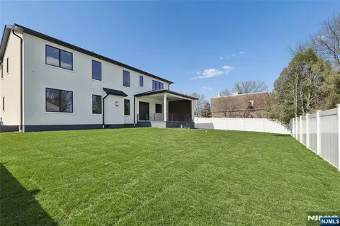 Exterior - 228 Spring Valley Rd, Paramus, NJ 07652 photo 4 of 5