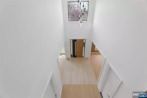 Entry Way - 228 Spring Valley Rd, Paramus, NJ 07652 photo 4 of 7