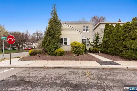 4 Patton Pl, Dumont, NJ 07628