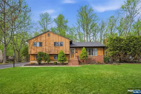 101 Ehret Ave, Harrington Park, NJ 07640