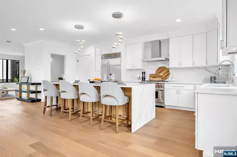 Other - 28 Skye Dr, Paramus, NJ 07652 photo 4 of 11