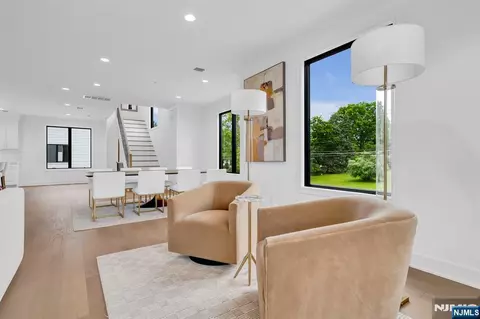 Entry Way - 28 Skye Dr, Paramus, NJ 07652 photo 6 of 7