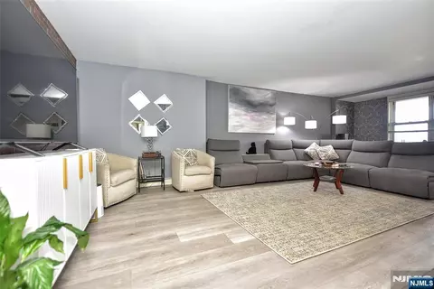 Living - 301 Beech St #2F, Hackensack, NJ 07601 photo 2 of 3