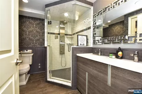 Bath - 301 Beech St #2F, Hackensack, NJ 07601 photo 1 of 2