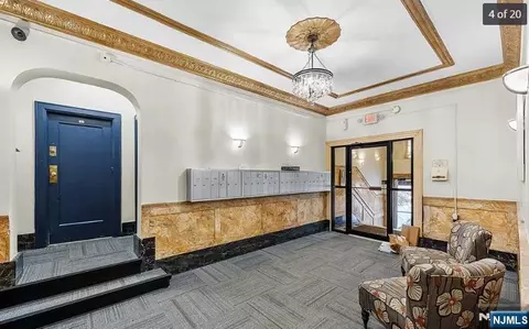 Entry Way - 303 Hamilton Pl #B4, Hackensack, NJ 07601 photo 1 of 2