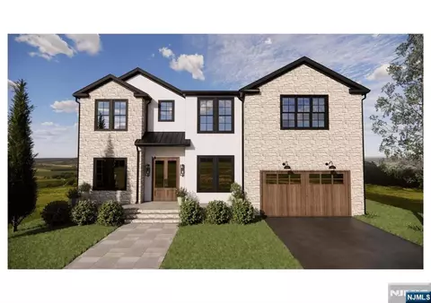 331 Lockwood Dr, Paramus, NJ 07652