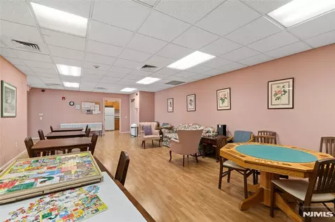 189 Forest Ave #108, Paramus, NJ 07652 photo 19
