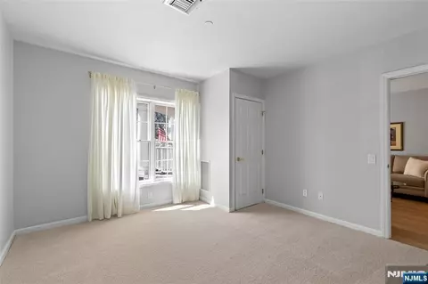 Bedroom - 189 Forest Ave #108, Paramus, NJ 07652 photo 2 of 2