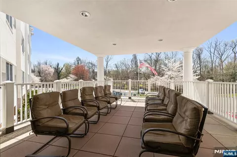 Exterior - 189 Forest Ave #108, Paramus, NJ 07652 photo 2 of 2