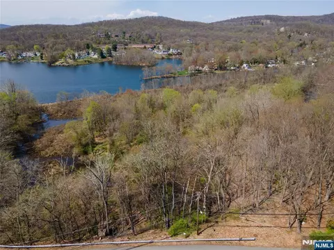 Terhune Drive, Wayne, NJ 07470