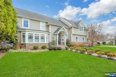 110 Terbell Pkwy, River Vale, NJ 07675