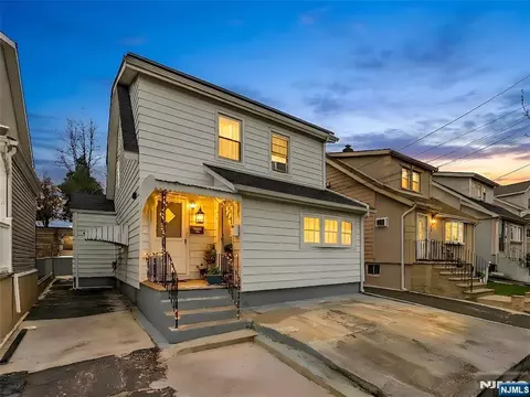 1046-1048 26th St, Paterson, NJ 07513