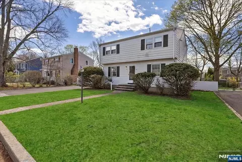 705 Wilson Ct, River Vale, NJ 07675