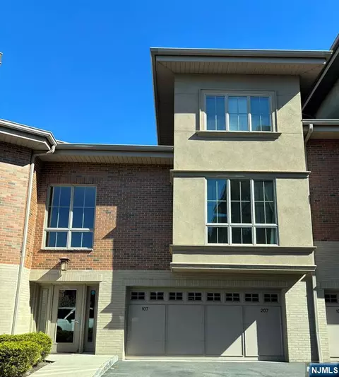 200 Laird Ave #107, Cliffside Park, NJ 07010