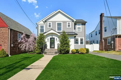 249 Ottawa Ave, Hasbrouck Heights, NJ 07604