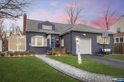 314 Carteret Ter, Orange, NJ 07050