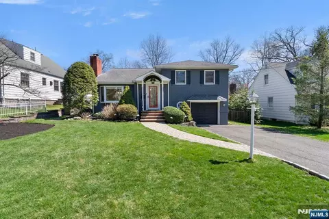 519 Summit St, Ridgewood, NJ 07450