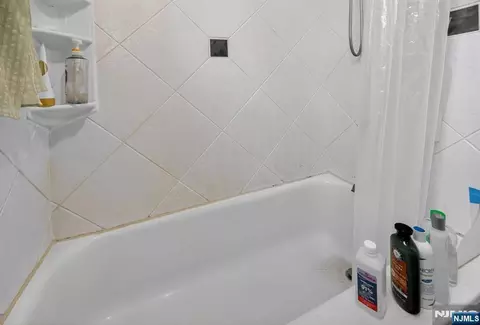 Bath - 243 Johnson Ave #L4, Hackensack, NJ 07601 photo 3 of 3